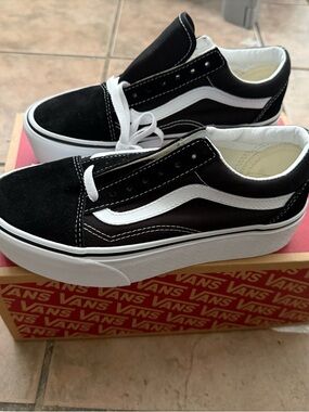 Vans Black and White Low-Top Platform Sneakers